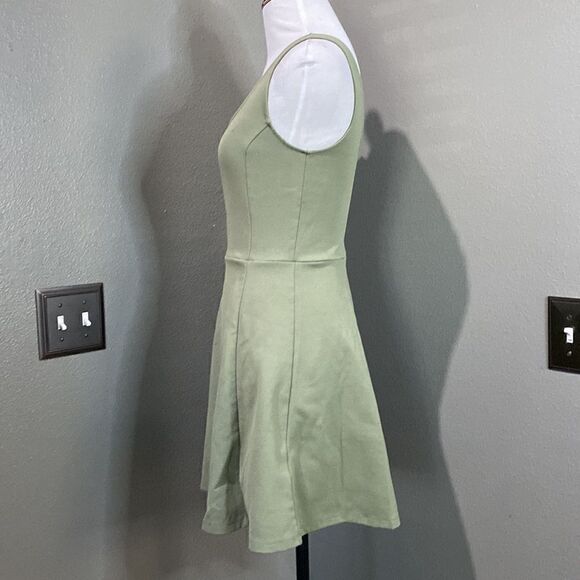 H&M Divided Safe Green Ribbed Tank Mini Dress Skater Fit and Flair - Picture 6 of 9